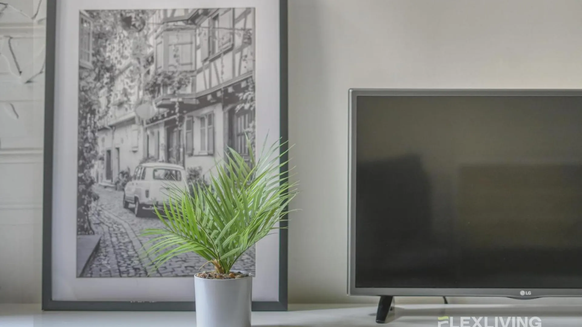 Flexliving - Onebedroom - Mademoiselle Paris France